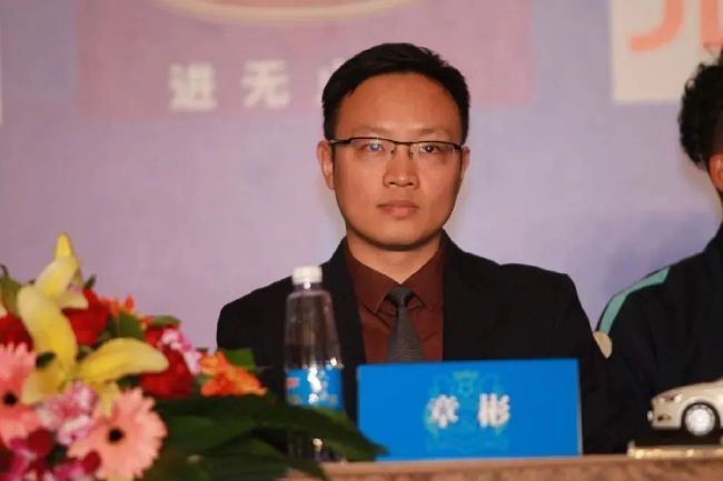 我想接下来他能够安心备战接下来与纽卡的比赛了，他的付出对球队太有帮助了。